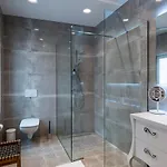 The Glen Residences Apartamento
