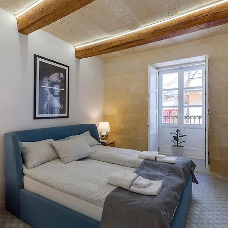 The Glen Residences Apartment *