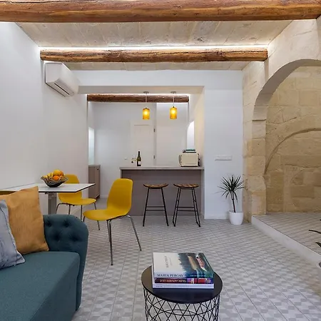 The Glen Residences Apartment *