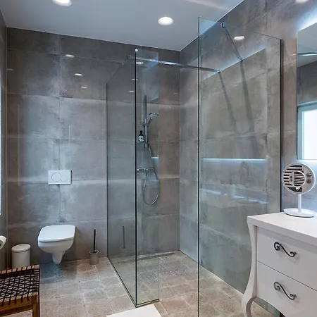 The Glen Residences Apartament