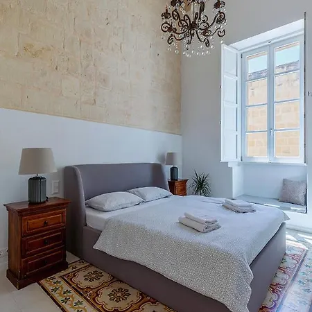 The Glen Residences Apartment *