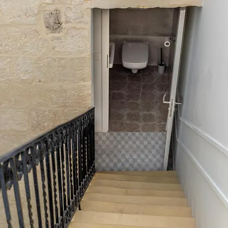 The Glen Residences Apartment *